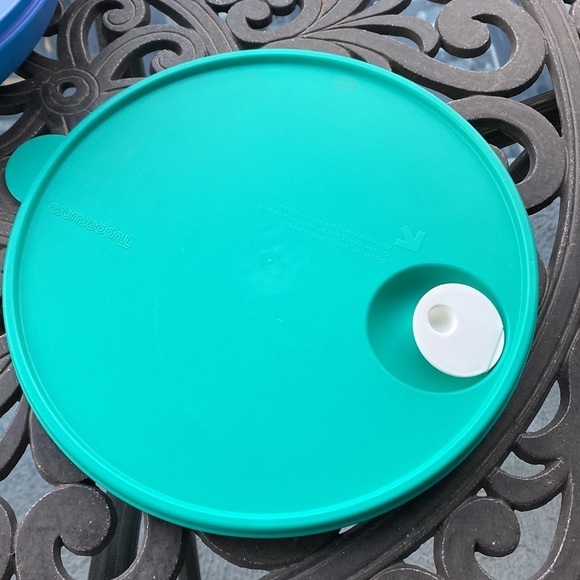 Tupperware - blue green 3 compartment storage microwaveable 3284C-3 W/Lid - Picture 7 of 11